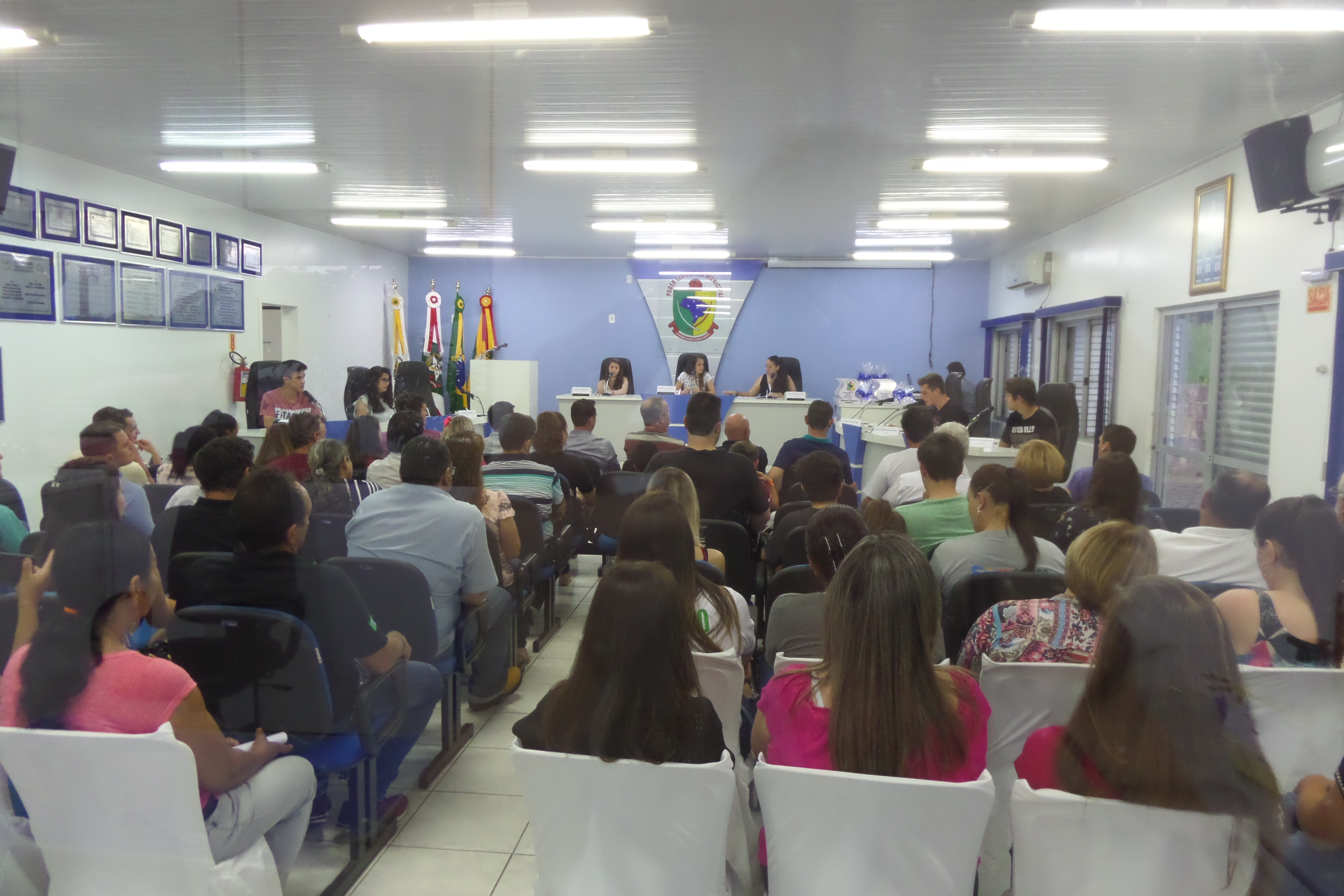 8ª SESSÃO DO PARLAMENTO JOVEM DESCANSENSE DO ANO DE 2018