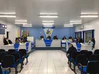 Vereadores solicitam licença legislativa.